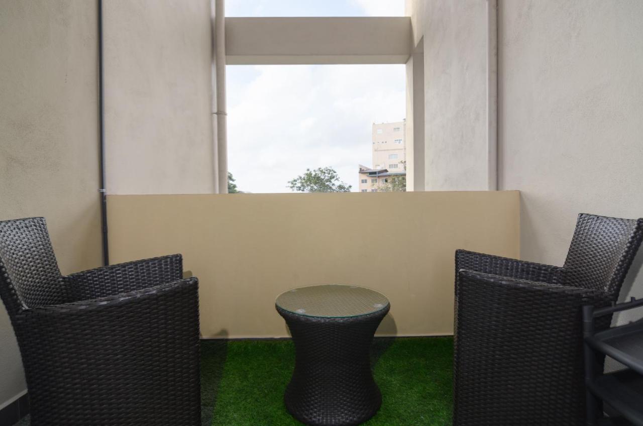 The Luxury Nest Apartment Maharagama Bagian luar foto